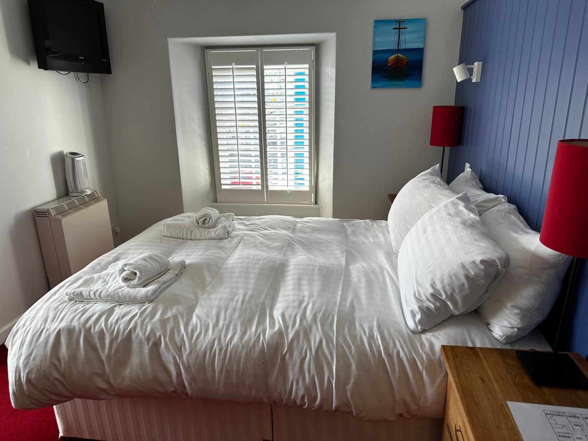 Castle Hotel Aberaeron Kültér fotó