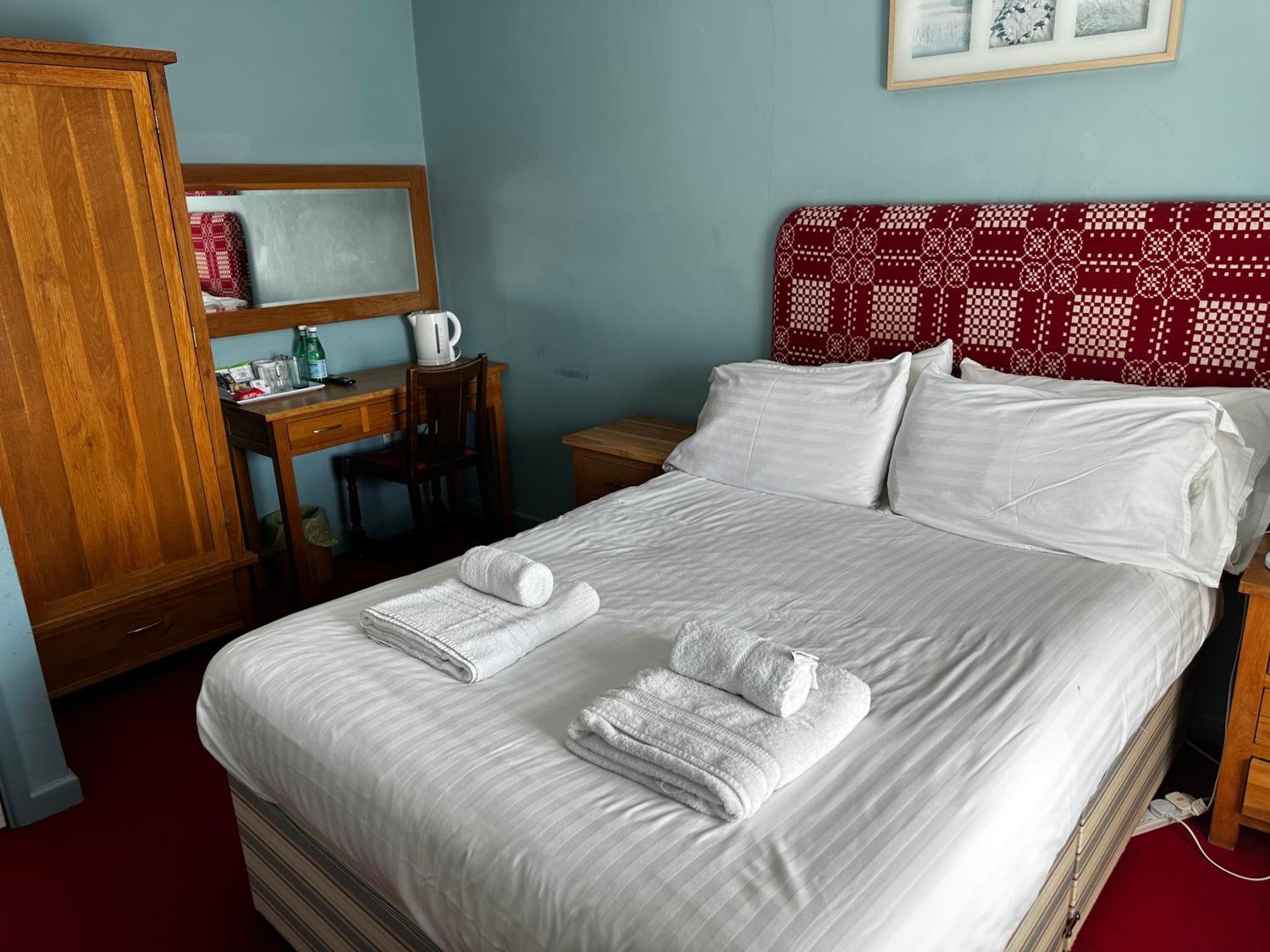 Castle Hotel Aberaeron Kültér fotó